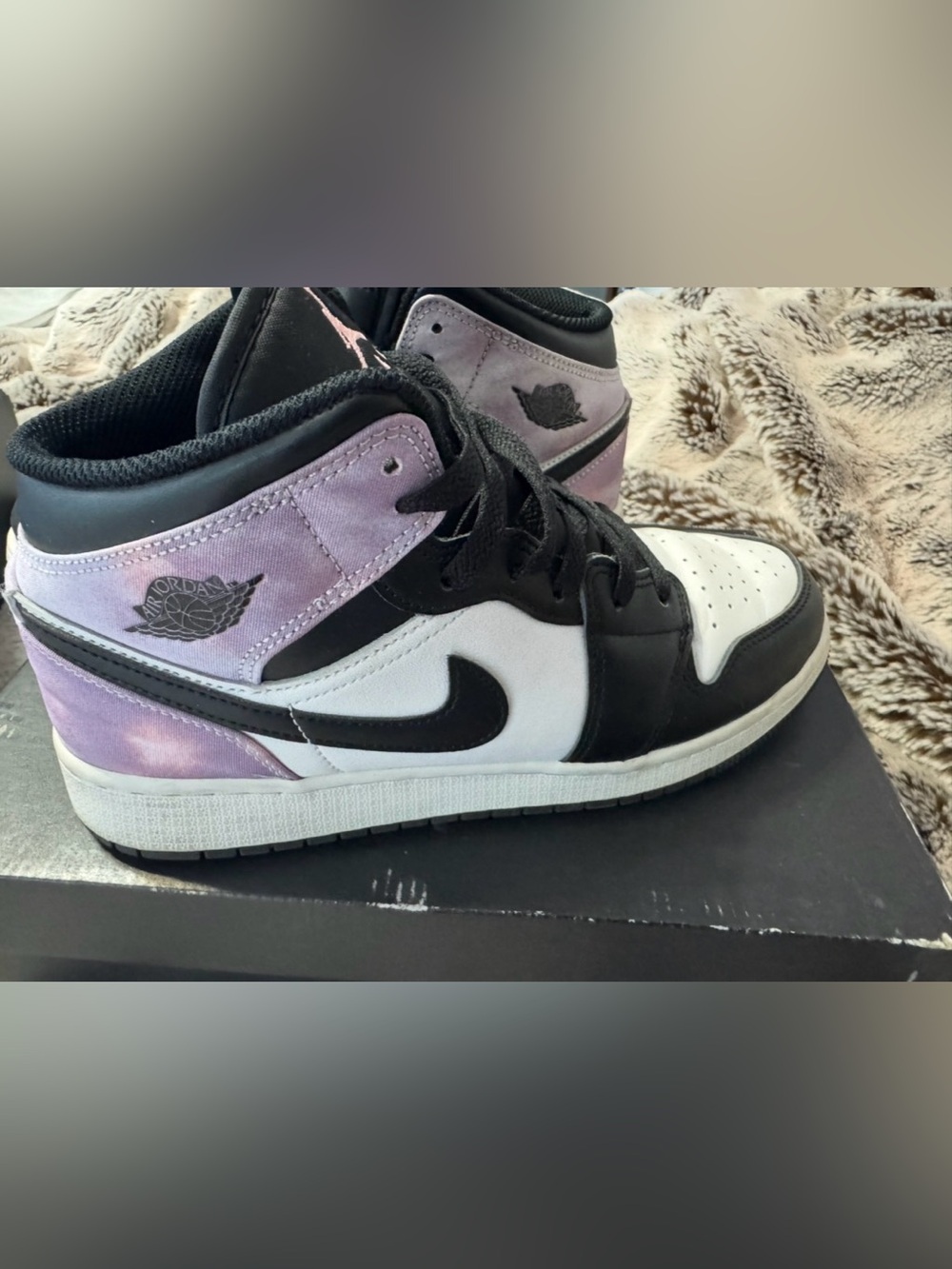 Nike Air Jordan 1 Mid - Black, White & Lavender
